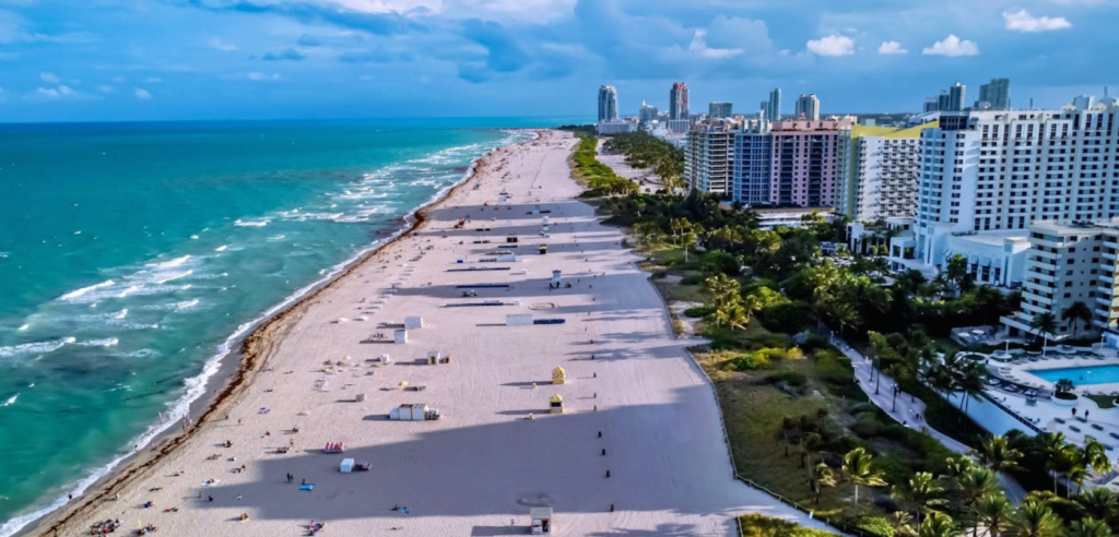 Top places to visit in Miami - South Beach Ocean Drive